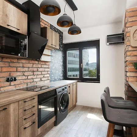 Industrial Studio * Будапешт